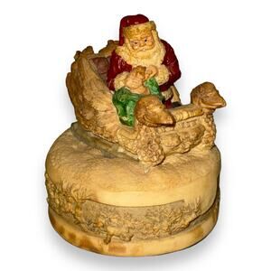 1989 Music Makers Santa's Sleigh Musical Polyresin Figurine Jingle Bells
